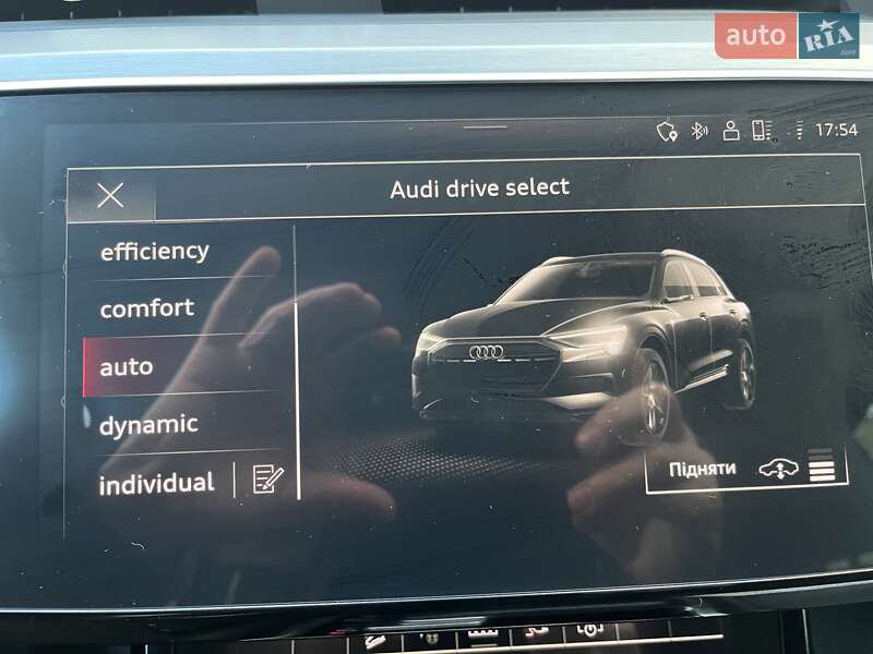 Внедорожник / Кроссовер Audi e-tron 2020 в Хусте
