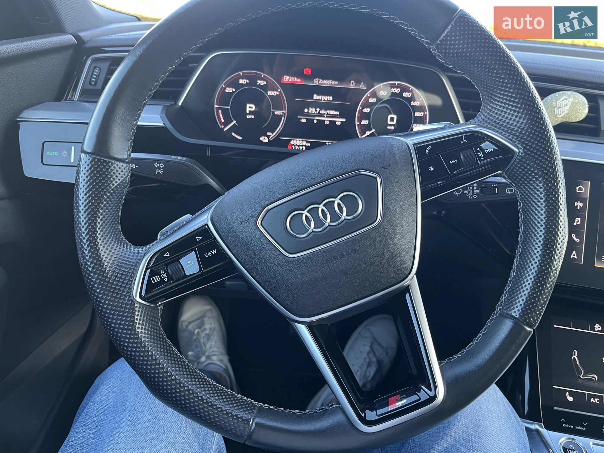 2020 Audi e-tron - мініатюра 13