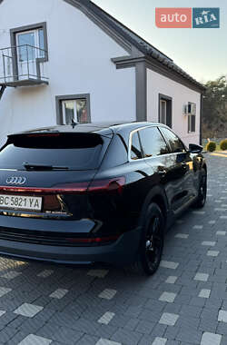 Audi e-tron 2021