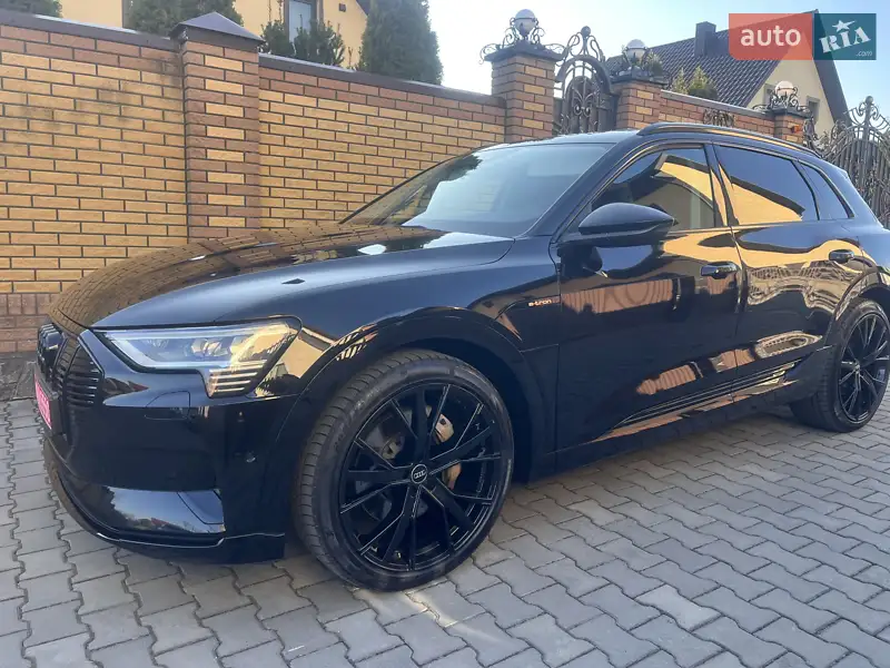 Audi e-tron 2019