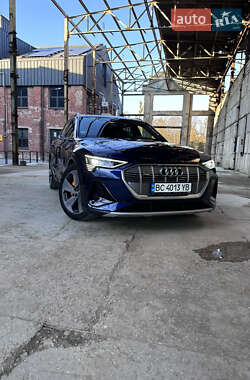 Внедорожник / Кроссовер Audi e-tron 2020 в 