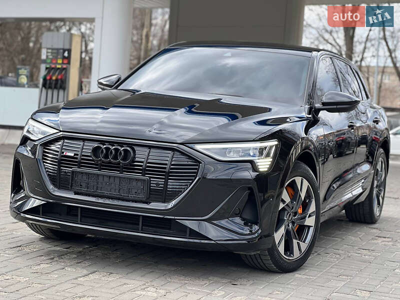 Внедорожник / Кроссовер Audi e-tron 2022 в Днепре фото 5 Внедорожник / Кроссовер Audi e-tron 2022 в Днепре