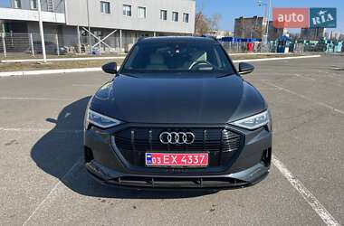 Внедорожник / Кроссовер Audi e-tron 2020 в 
