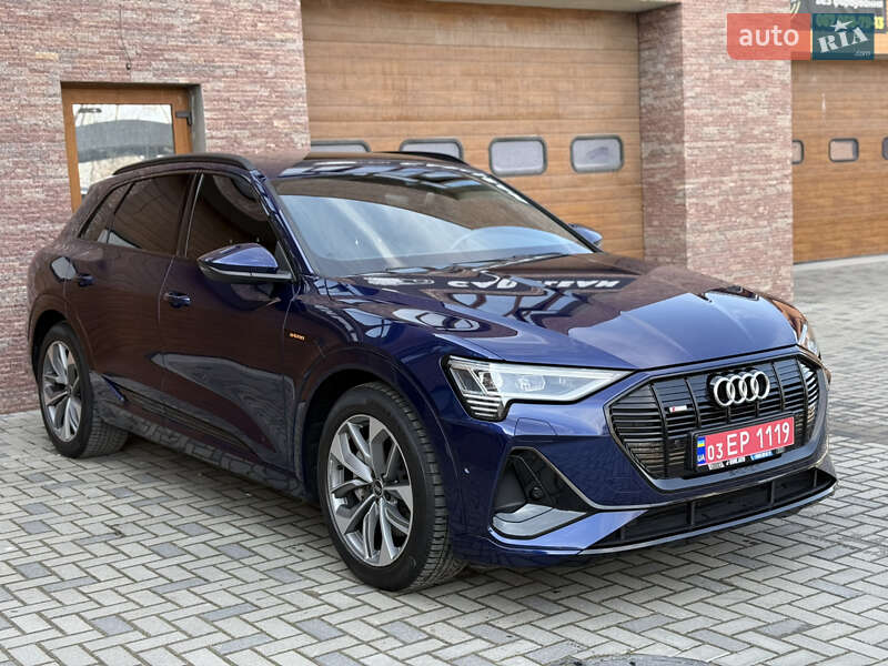 Внедорожник / Кроссовер Audi e-tron 2020 в 