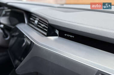 Внедорожник / Кроссовер Audi e-tron 2020 в 