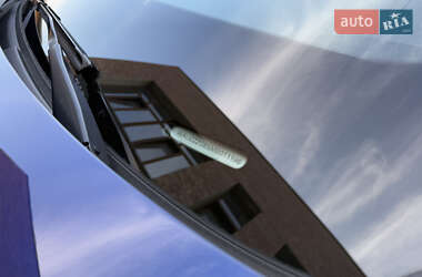 Внедорожник / Кроссовер Audi e-tron 2020 в 