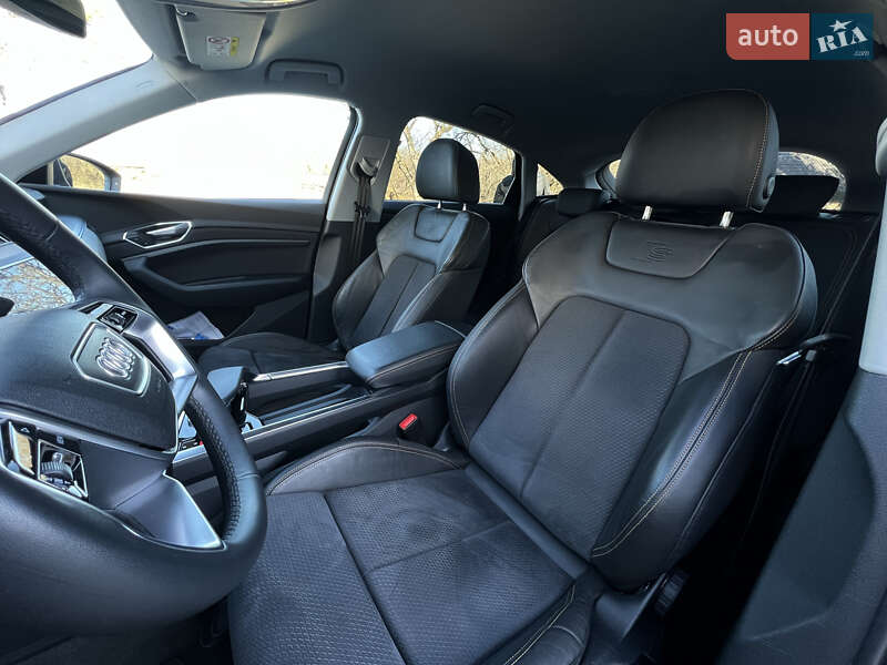 Внедорожник / Кроссовер Audi e-tron 2022 в Ужгороде