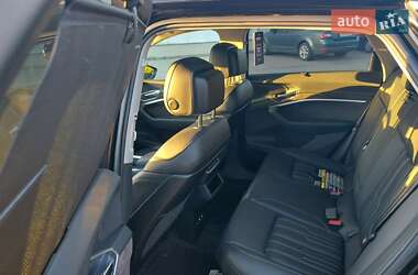 Внедорожник / Кроссовер Audi e-tron 2019 в 
