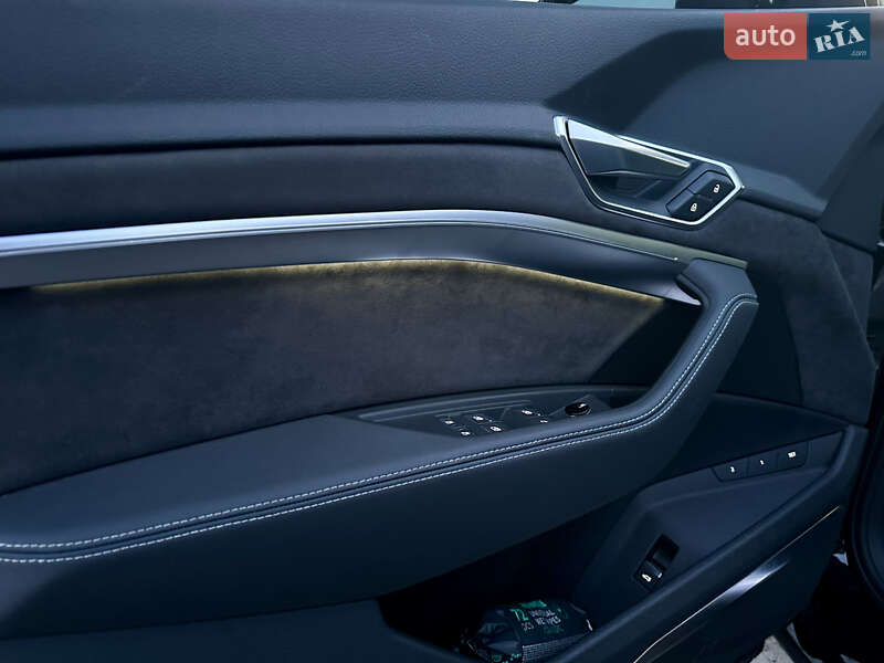 Внедорожник / Кроссовер Audi e-tron 2020 в Одессе