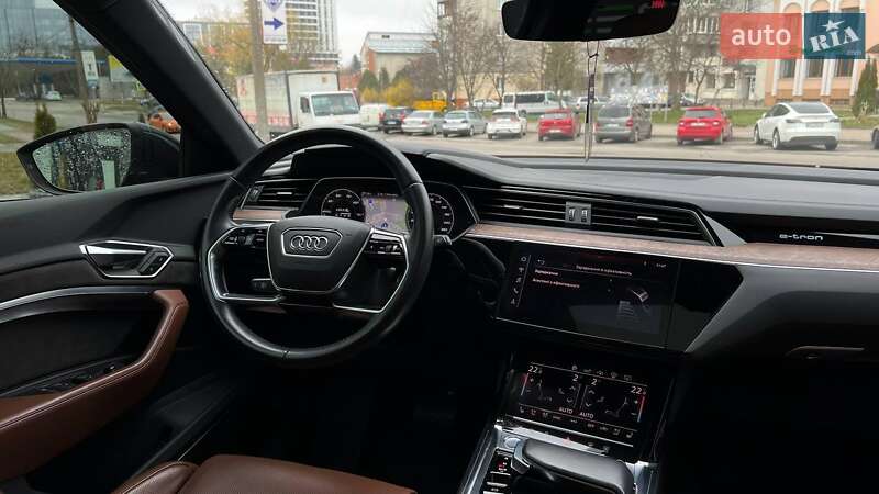 Внедорожник / Кроссовер Audi e-tron 2019 в Львове