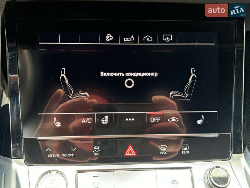 Внедорожник / Кроссовер Audi e-tron 2020 в Одессе