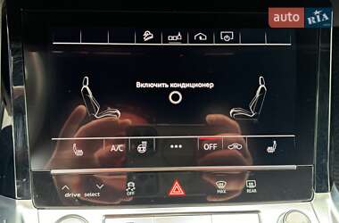 Внедорожник / Кроссовер Audi e-tron 2020 в 