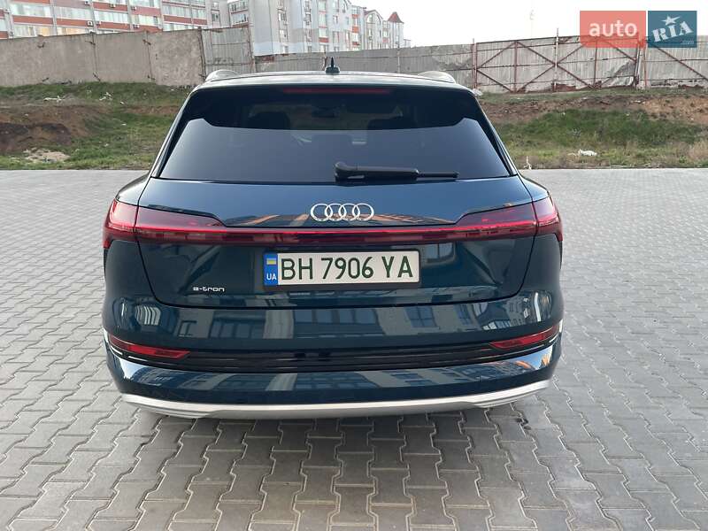Внедорожник / Кроссовер Audi e-tron 2019 в Одессе