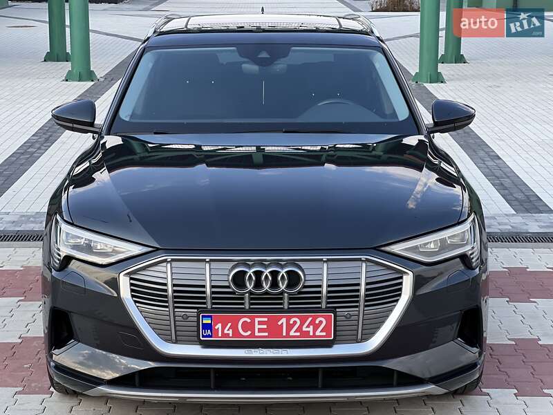 Внедорожник / Кроссовер Audi e-tron 2019 в Киеве