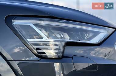 Внедорожник / Кроссовер Audi e-tron 2019 в 