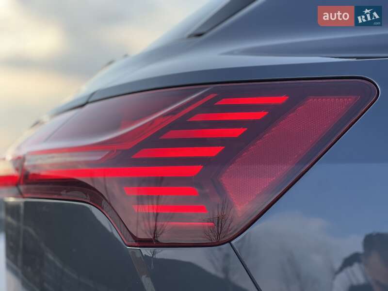 Внедорожник / Кроссовер Audi e-tron 2019 в Киеве