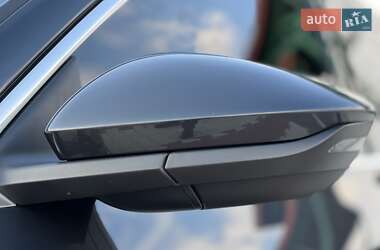 Внедорожник / Кроссовер Audi e-tron 2019 в 