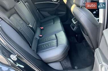 Внедорожник / Кроссовер Audi e-tron 2019 в 