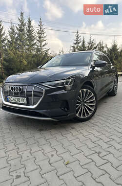 Внедорожник / Кроссовер Audi e-tron 2020 в 