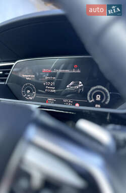Внедорожник / Кроссовер Audi e-tron 2020 в 