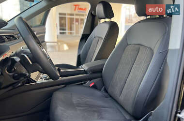 Внедорожник / Кроссовер Audi e-tron 2022 в 