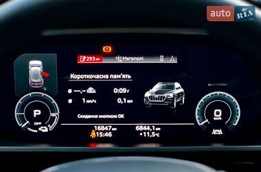 Внедорожник / Кроссовер Audi e-tron 2022 в 
