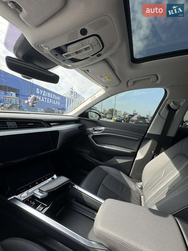Внедорожник / Кроссовер Audi e-tron 2020 в Ковеле
