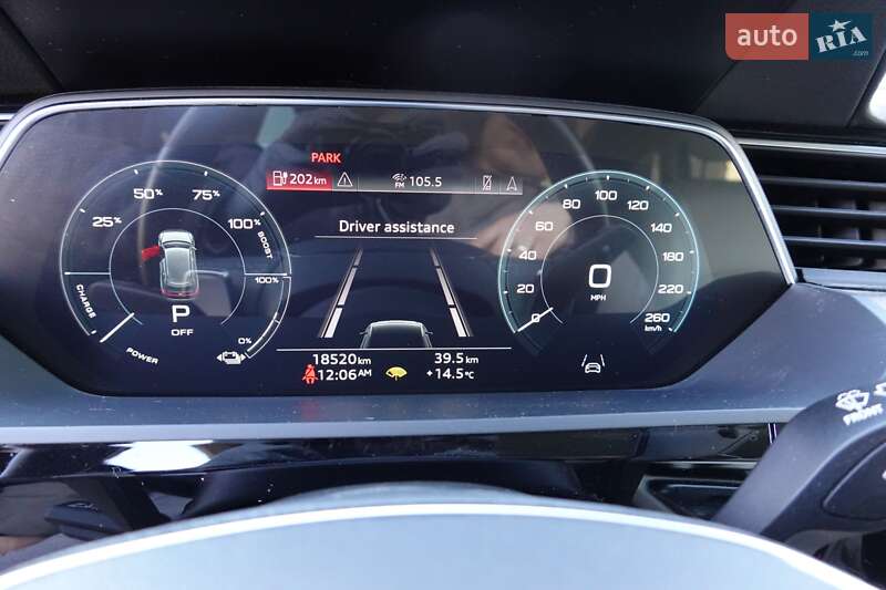 Позашляховик / Кросовер Audi e-tron 2022 в Києві