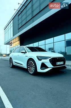 Audi e-tron 2019