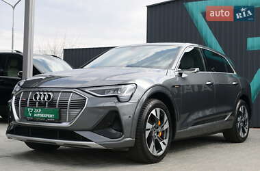 Внедорожник / Кроссовер Audi e-tron 2020 в 