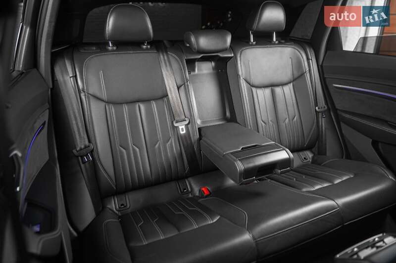 Внедорожник / Кроссовер Audi e-tron 2019 в Одессе