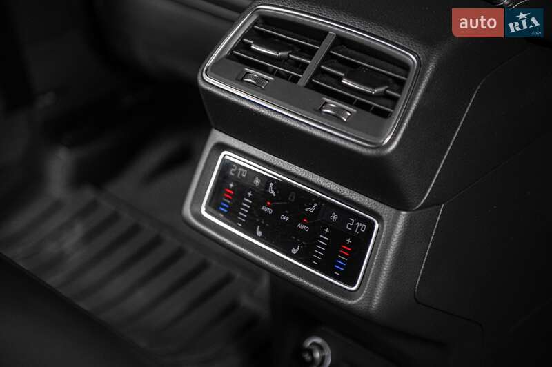 Внедорожник / Кроссовер Audi e-tron 2019 в Одессе