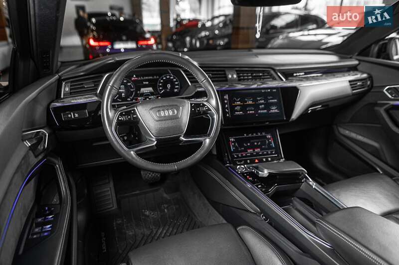 Внедорожник / Кроссовер Audi e-tron 2019 в Одессе