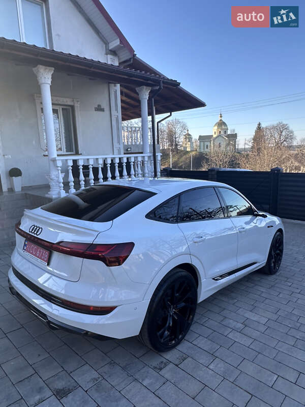 Позашляховик / Кросовер Audi e-tron 2020 в Львові