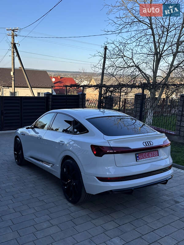 Позашляховик / Кросовер Audi e-tron 2020 в Львові