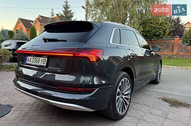 Внедорожник / Кроссовер Audi e-tron 2019 в 