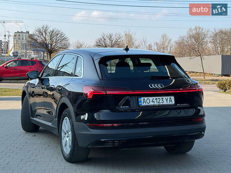 Внедорожник / Кроссовер Audi e-tron 2021 в Иршаве