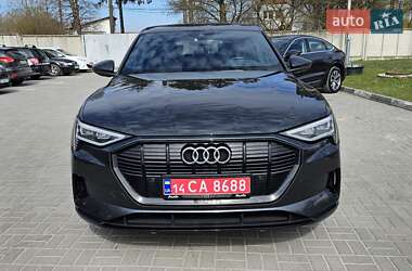 Внедорожник / Кроссовер Audi e-tron 2022 в 
