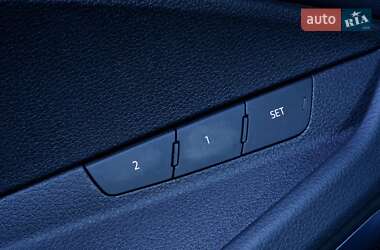 Внедорожник / Кроссовер Audi e-tron 2020 в 