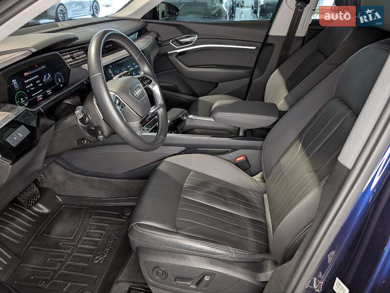Позашляховик / Кросовер Audi e-tron 2021 в Києві