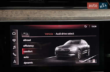 Внедорожник / Кроссовер Audi e-tron 2019 в 