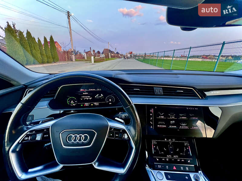 Внедорожник / Кроссовер Audi e-tron 2019 в Ужгороде фото 7 Внедорожник / Кроссовер Audi e-tron 2019 в Ужгороде