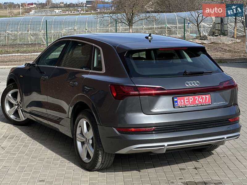 Внедорожник / Кроссовер Audi e-tron 2021 в Луцке