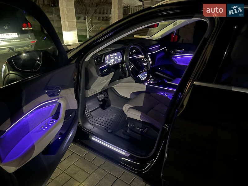 Позашляховик / Кросовер Audi e-tron 2019 в Луцьку