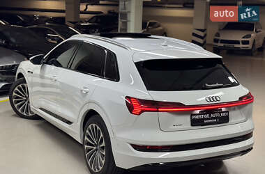 Внедорожник / Кроссовер Audi e-tron 2019 в 