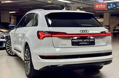 Внедорожник / Кроссовер Audi e-tron 2019 в 