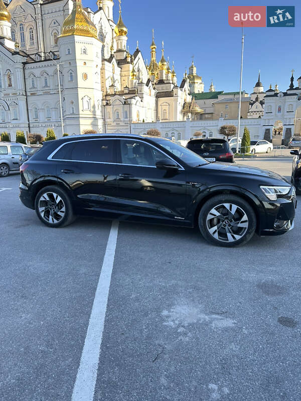 Позашляховик / Кросовер Audi e-tron 2021 в Тернополі фото 10 Позашляховик / Кросовер Audi e-tron 2021 в Тернополі