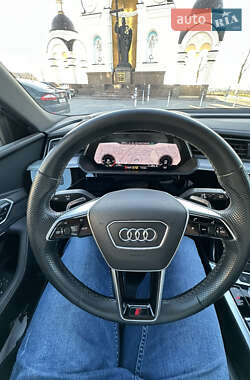 Внедорожник / Кроссовер Audi e-tron 2021 в 