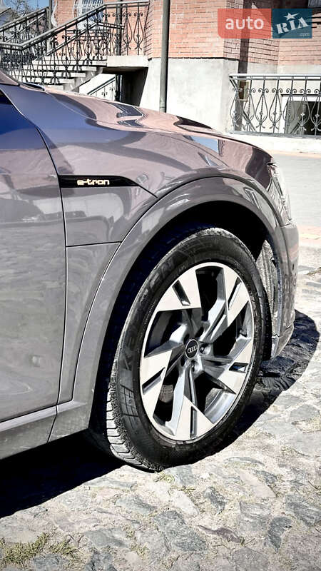 Внедорожник / Кроссовер Audi e-tron 2021 в Луцке