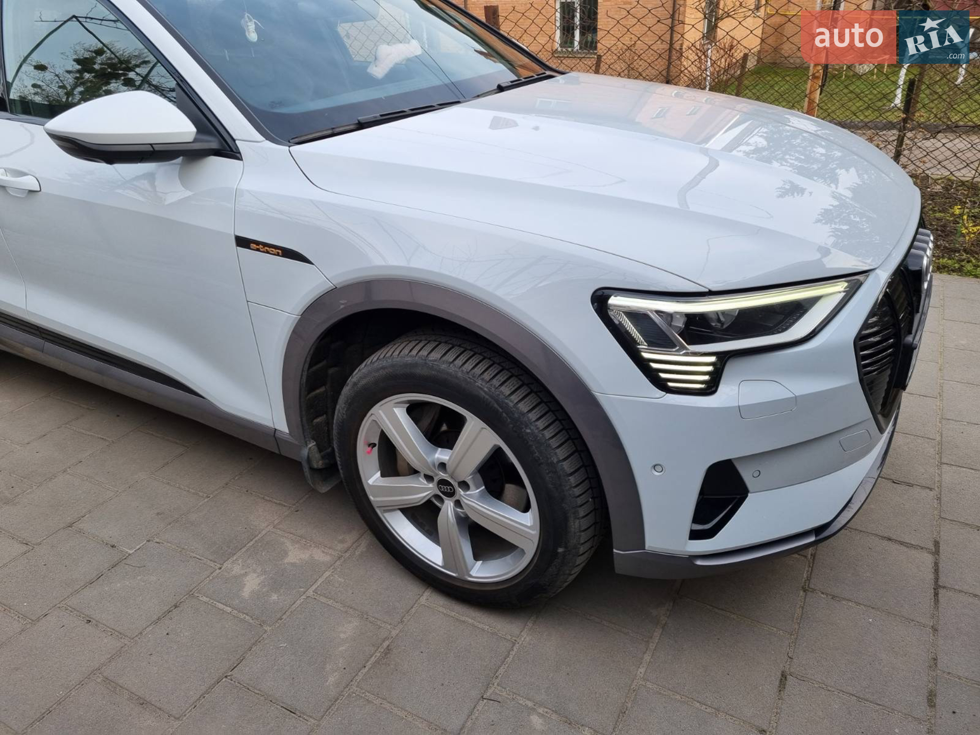 2019 Audi e-tron - мініатюра 6